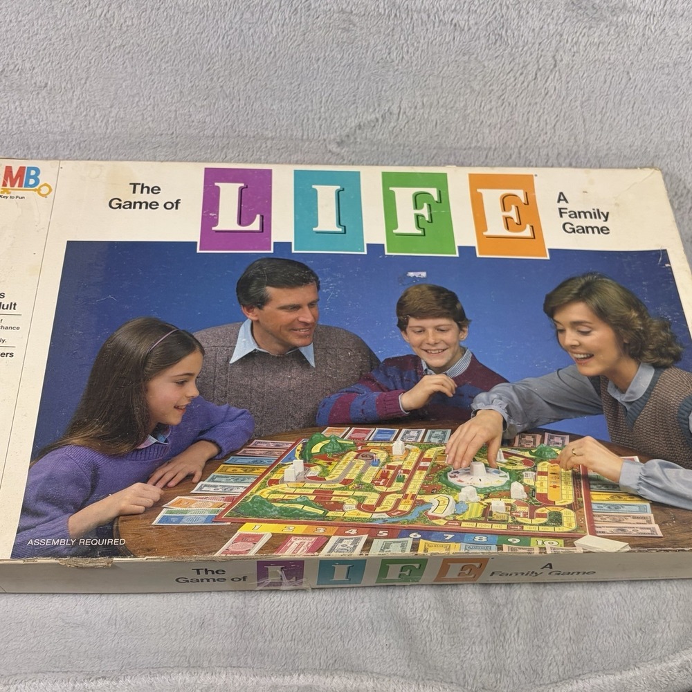 Game of Life 1985 Milton Bradley Vintage Board Game Missing People Pegs